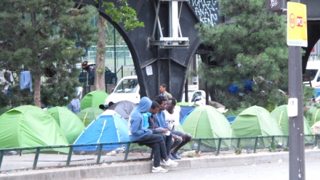 Camp de migrants porte de La Chapelle à Paris en juin 2017