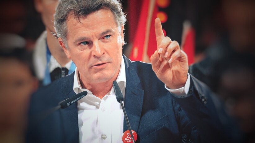 Fabien Roussel à un congrès à Ivry en 2018