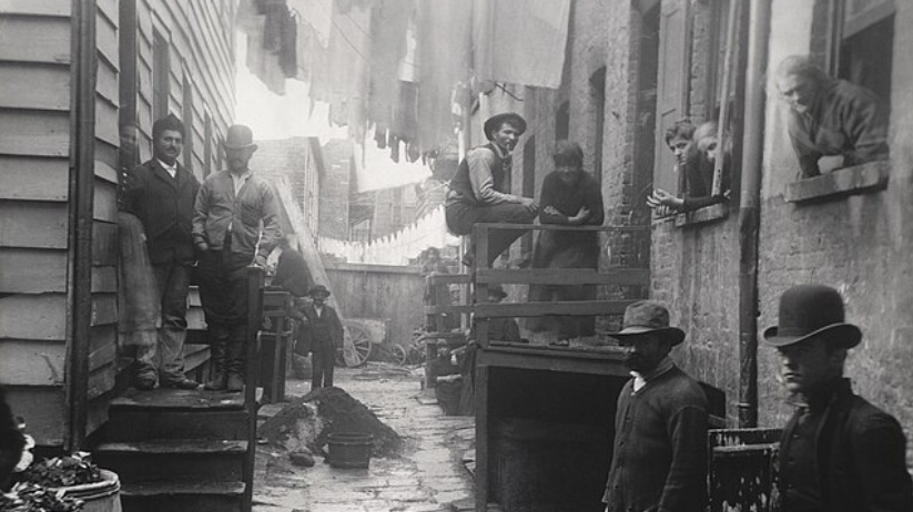 Ruelle pauvre et dangereuse de newYork en 1888